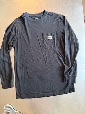 Lee Men's Black Long-Sleeve Pocket Shirt